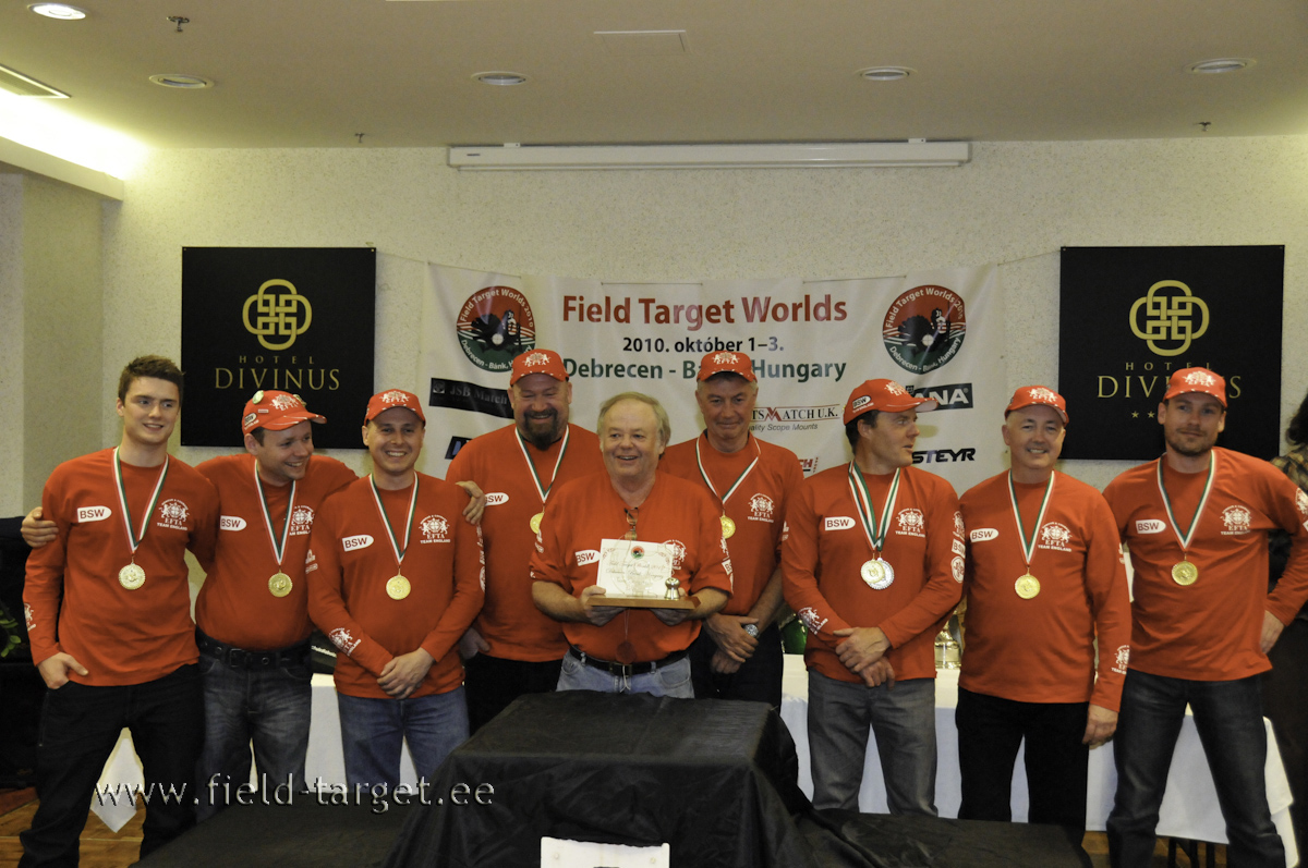 Kuldmedalid saab Suur-Britannia - John, James, Andrew, Neil, Michael, Chris, Andy, David, Rob - 544 tabamusega